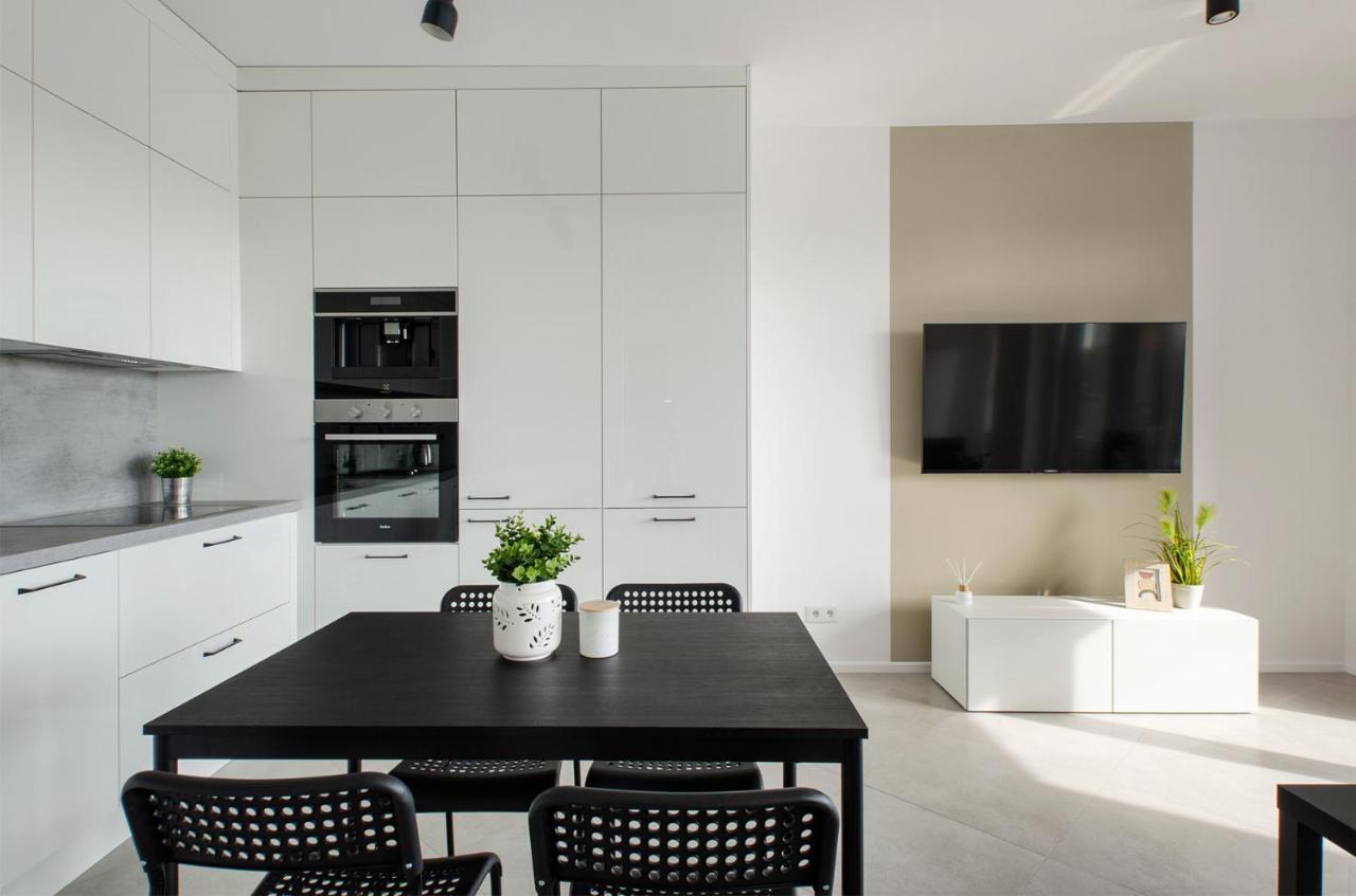 Goldaparts Manufaktura Premium Appartement Łódź Buitenkant foto