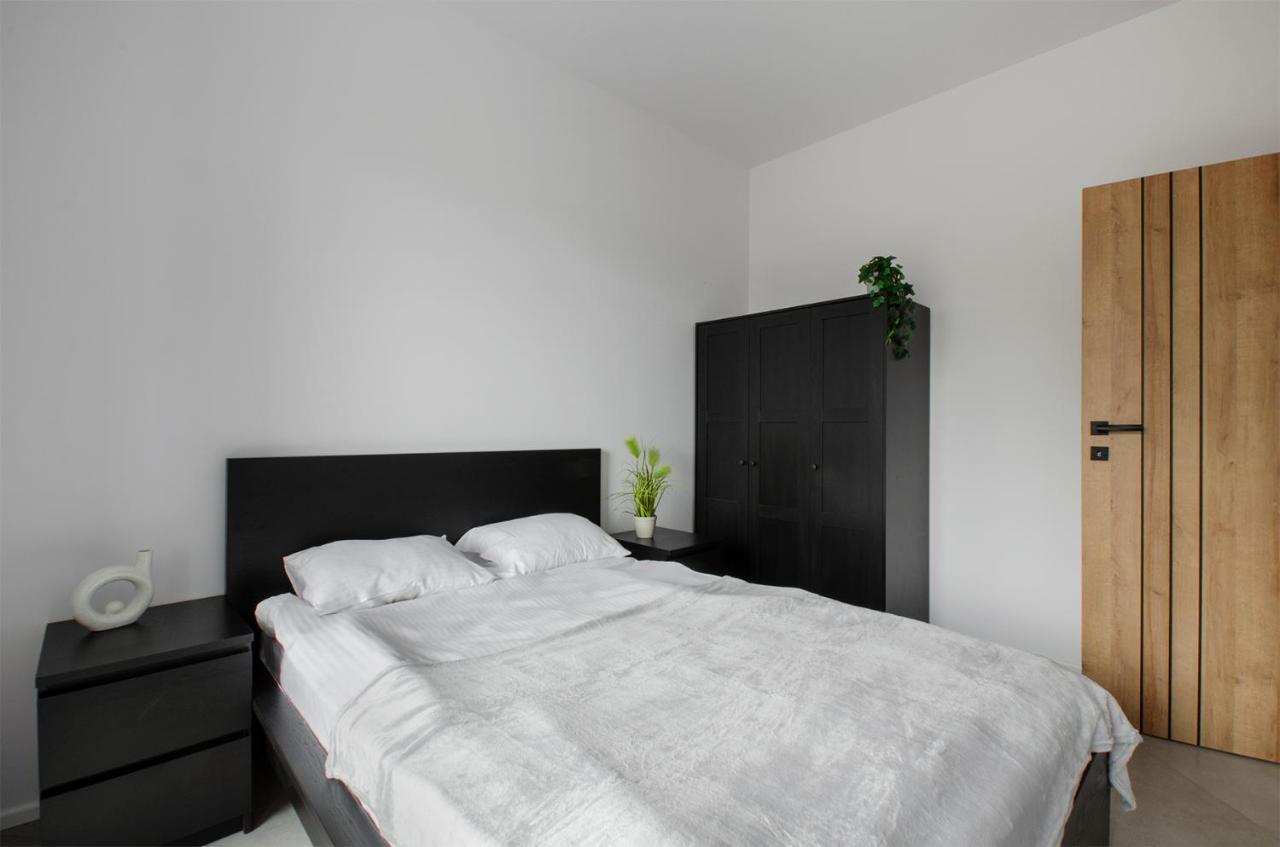 Goldaparts Manufaktura Premium Appartement Łódź Buitenkant foto