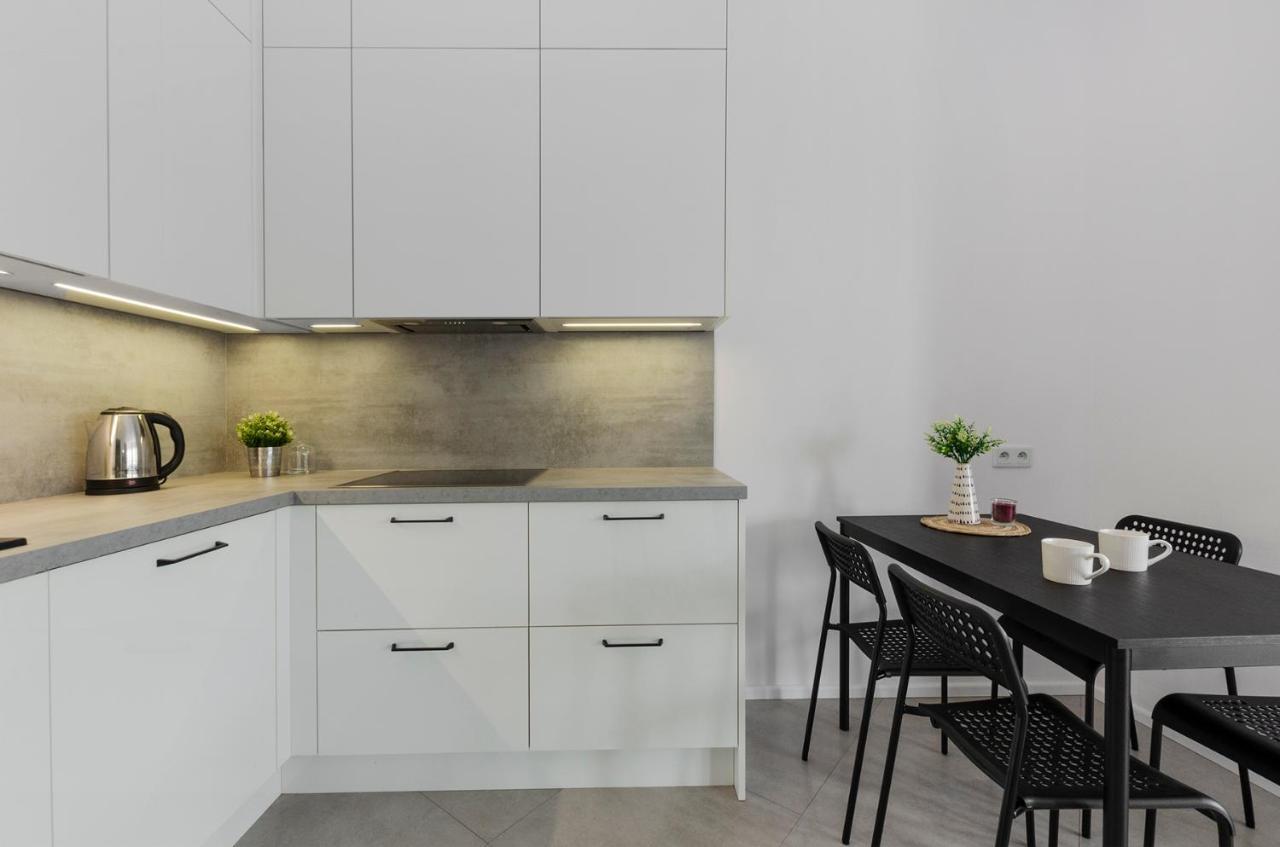 Goldaparts Manufaktura Premium Appartement Łódź Buitenkant foto